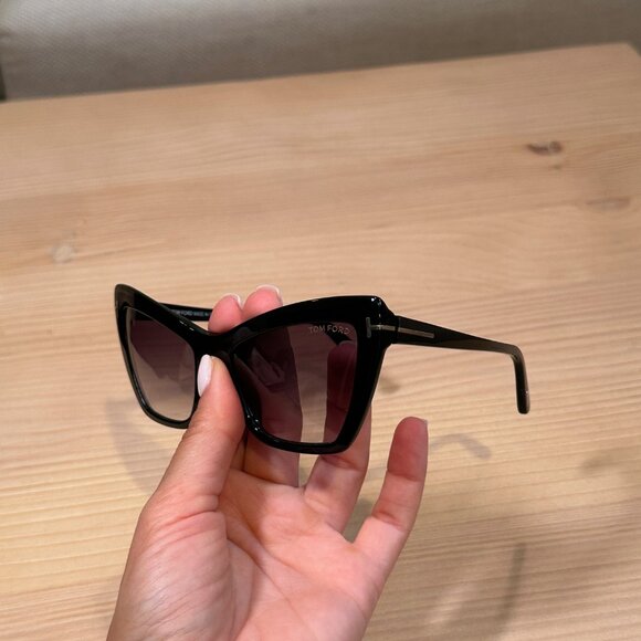 Tom Ford Cat Eye Sunglasses - Black & Gold main image 6